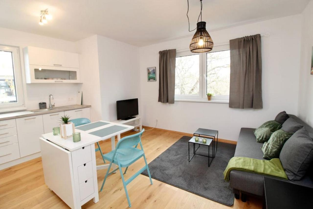 Modern Balcony Apartment With Free Parking Wien Exterior foto